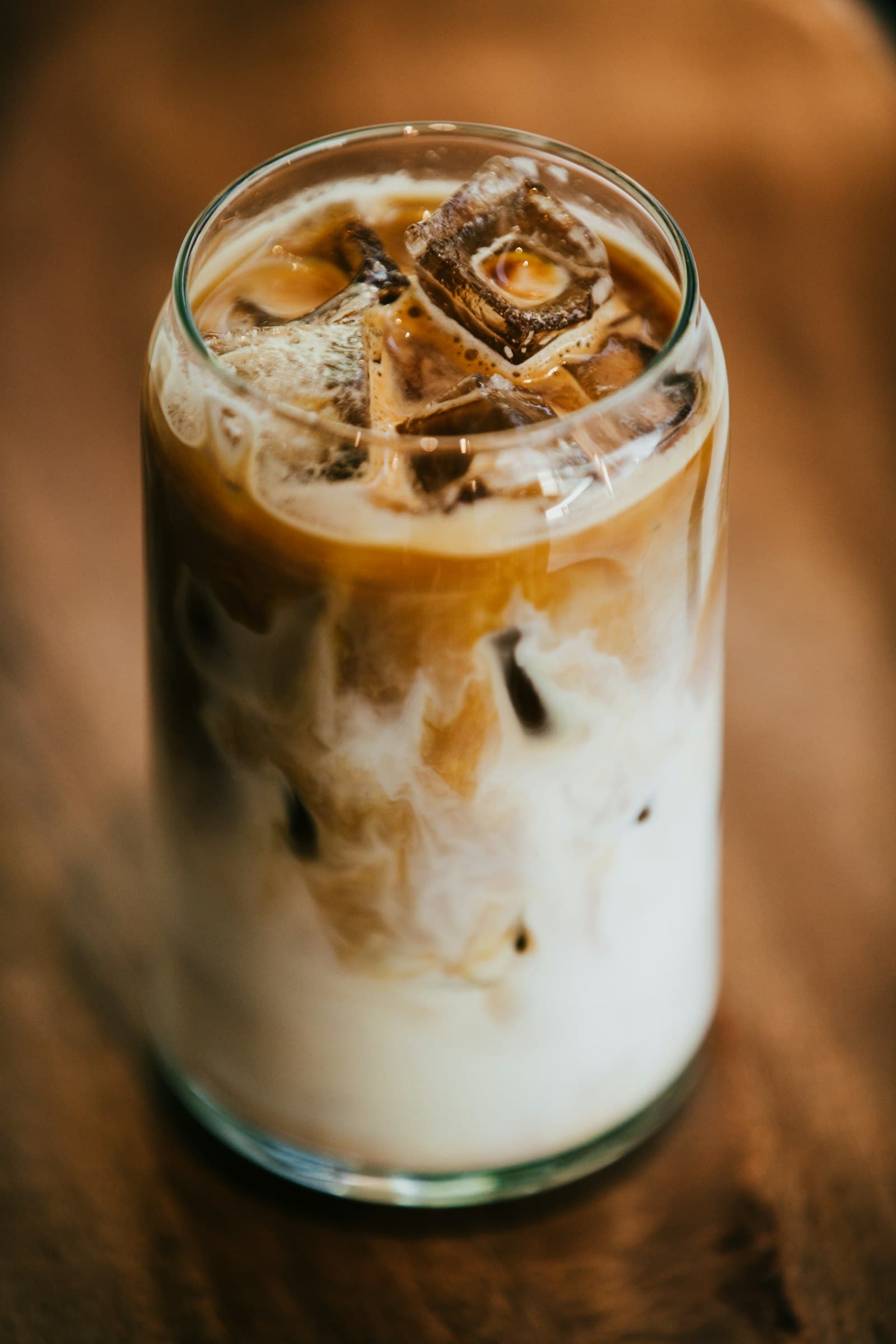 グラスに注がれたアイスコーヒー